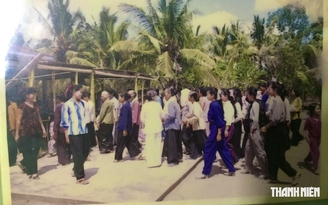 Đám cưới miền Tây, người lớn bận mấy cũng chờ đến lượt 'chịu lạy'