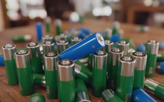 Phụ gia mới giúp pin lithium-ion giữ 95,6% dung lượng sau 1.000 lần sạc