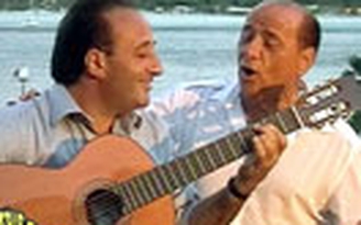Ông Berlusconi phát hành album nhạc tình