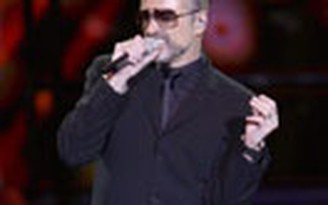 George Michael lại nhập viện