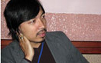 “Giáo sư Xoay” viết hài kịch