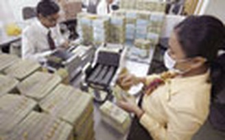 Thủ tướng Nguyễn Tấn Dũng: “Nhanh chóng giảm lãi suất cho vay”