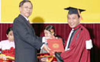 Khan hiếm nhân lực trình độ cao khoa học cơ bản