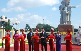 Thủ tướng Hun Sen: Ghi ơn các chiến sĩ quân tình nguyện Việt Nam