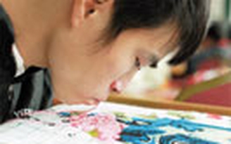 Thêu bằng... miệng