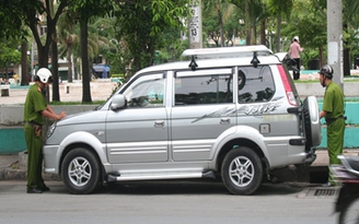 Không nên tháo biển số xe vi phạm