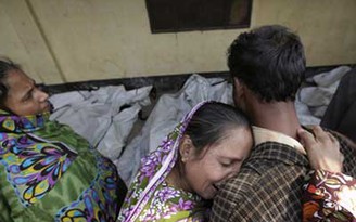 Cháy xưởng may Bangladesh, hơn 100 người chết