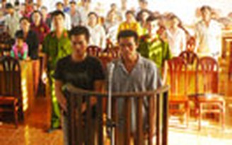 Lãnh án tù vì đánh cảnh sát giao thông