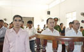 Đường dây “hóa kiếp” xe lôi máy lãnh án