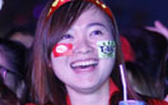 Fan Việt “bùng cháy” trong đêm K-Pop