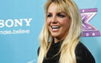 Britney Spears bị tố dan díu và có con với em chồng
