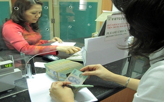 Dè dặt hạ lãi suất