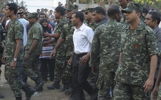 Tổng thống Maldives từ chức