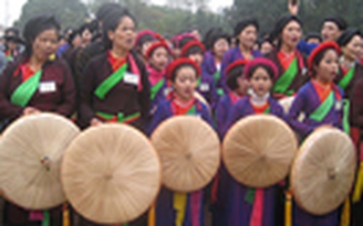 Bản sắc Việt trong lễ hội mùa xuân