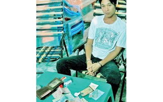 Bắt tên bán ma túy