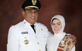 Indonesia: Chuyển lương công chức cho vợ để tránh ngoại tình