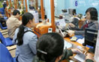 Gửi tiền Việt lợi gấp 2 lần USD