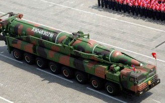 Bệ phóng tên lửa mới của Triều Tiên là “nhập khẩu từ Trung Quốc”
