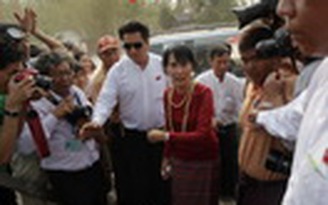 Bà Aung San Suu Kyi ca ngợi "chiến thắng của nhân dân"