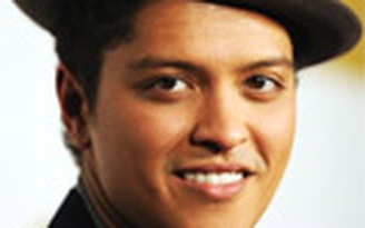Rộ tin đồn Bruno Mars đồng tính
