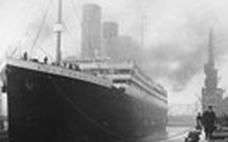 Thực đơn của tàu Titanic được bán giá 120.000 USD