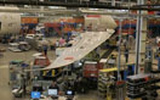 Xuất xưởng Boeing 787 tại nhà máy mới