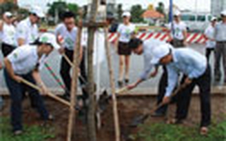 Hưởng ứng “Lễ trồng cây đời đời nhớ ơn Bác Hồ”