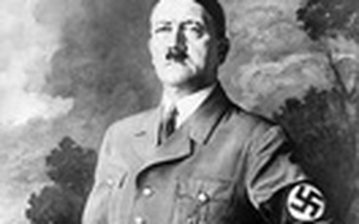 Hitler bị chứng hoang tưởng và động kinh