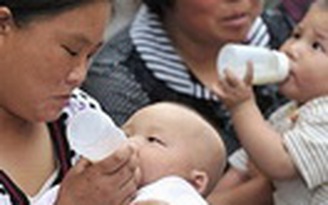 Trung Quốc phát hiện sữa có chứa thuốc tẩy