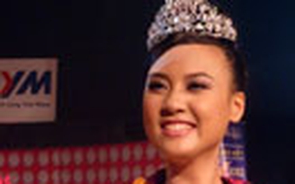 Nguyễn Phương Ân đăng quang Hoa khôi sinh viên