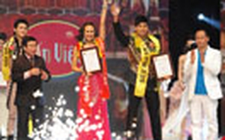 Nguyễn Hữu Long - Phương Mai đoạt cúp vàng Siêu mẫu VN 2012