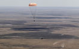 Tàu vũ trụ Soyuz trở về an toàn