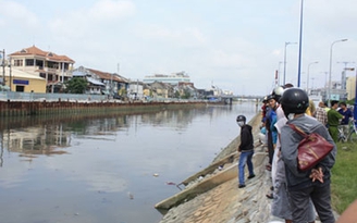 Phát hiện thi thể trôi trên kênh Tàu Hủ