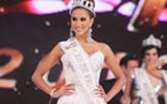 Hoa hậu Peru gặp rắc rối vì ảnh “khoe” vòng ba