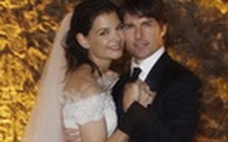 Giáo phái Scientology cho người theo dõi Katie Holmes?