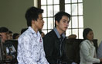 Tranh nhau bộ bài, 1 người chết, 2 người lãnh án