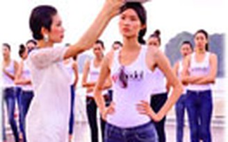 “Khắc nghiệt” Vietnam’s Next Top Model 2012