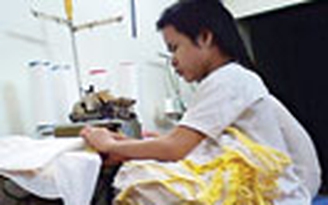 Nhiều trẻ em lao động quá sức