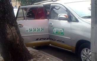 Đủ chiêu móc túi khách của taxi dù