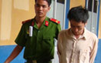 Tuyên y án chung thân kẻ đổ xăng đốt vợ