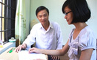 Cô thủ khoa "thần tượng" bố