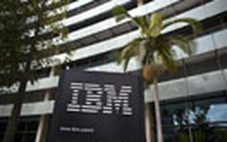 IBM "dòm ngó" RIM