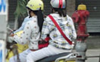 Học trò... ngụy trang