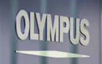 Fujifilm quyết... chờ Olympus