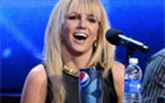 Ông chủ hãng Fox muốn Britney Spears ở lại "X-Factor"