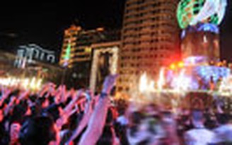 Hàng chục ngàn người nhảy flashmob mừng năm mới 2013