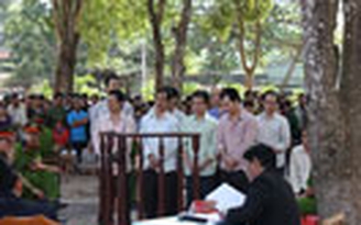 "Kinh doanh" thuốc nổ, cả nhóm lãnh án