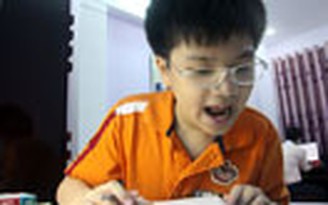 Giải cờ vua trẻ thế giới 2012: Một ngày của cậu bé vô địch thế giới