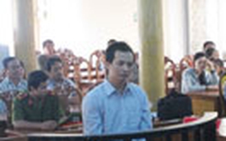 Nguyên cán bộ tín dụng mê đỏ đen lãnh án