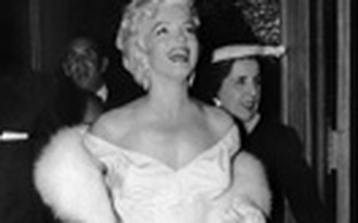 Đấu giá bằng chứng Marilyn Monroe phẫu thuật thẩm mỹ